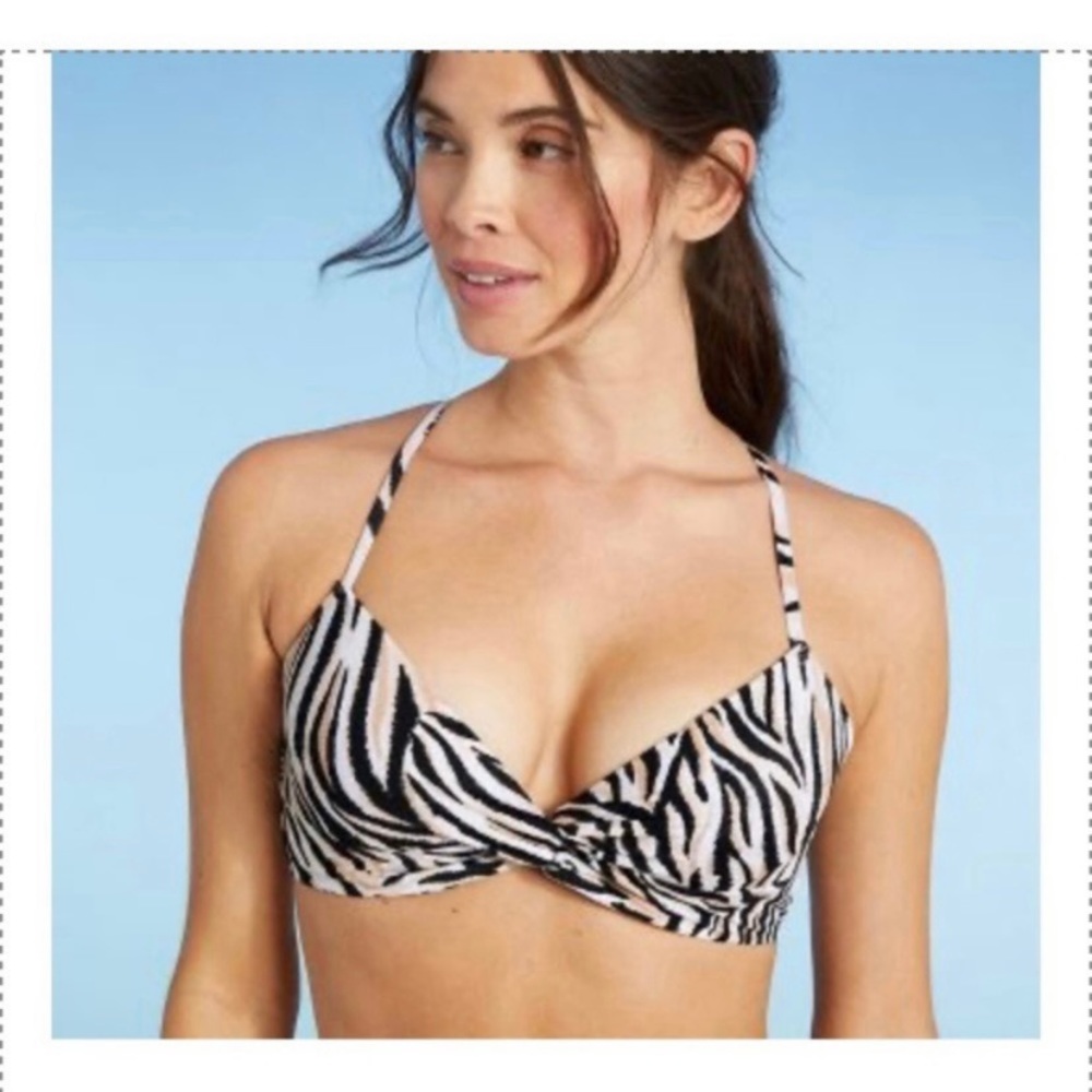 Shade & Shore Size 32B Animal Print Bikini Top Light Lift Swimwear NWT